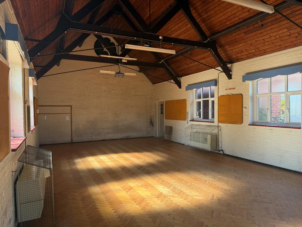 Lot: 29 - FORMER METHODIST CHURCH WITH RESIDENTIAL CONSENT - East view of school hall